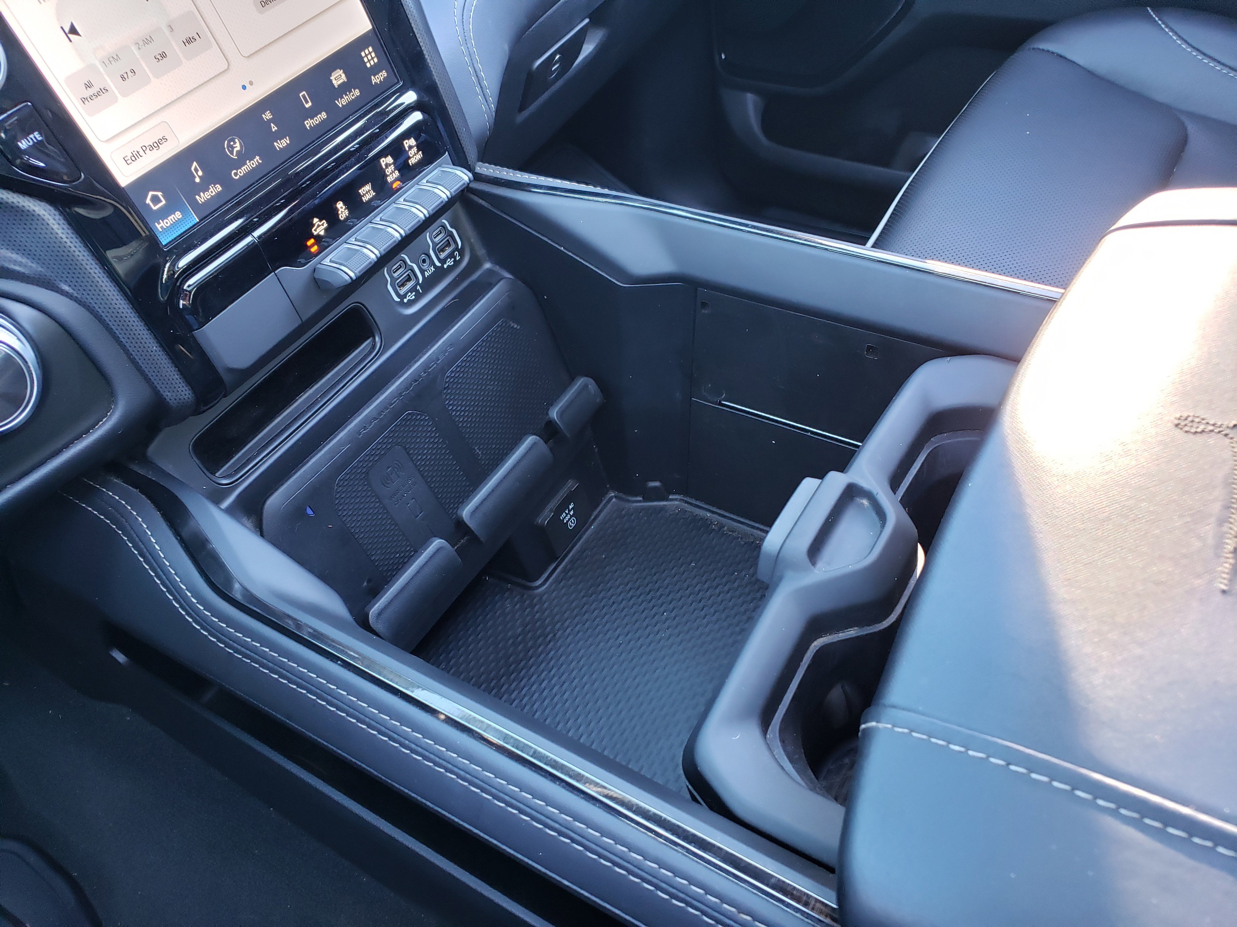 Used 2022 RAM 1500 Limited image 25