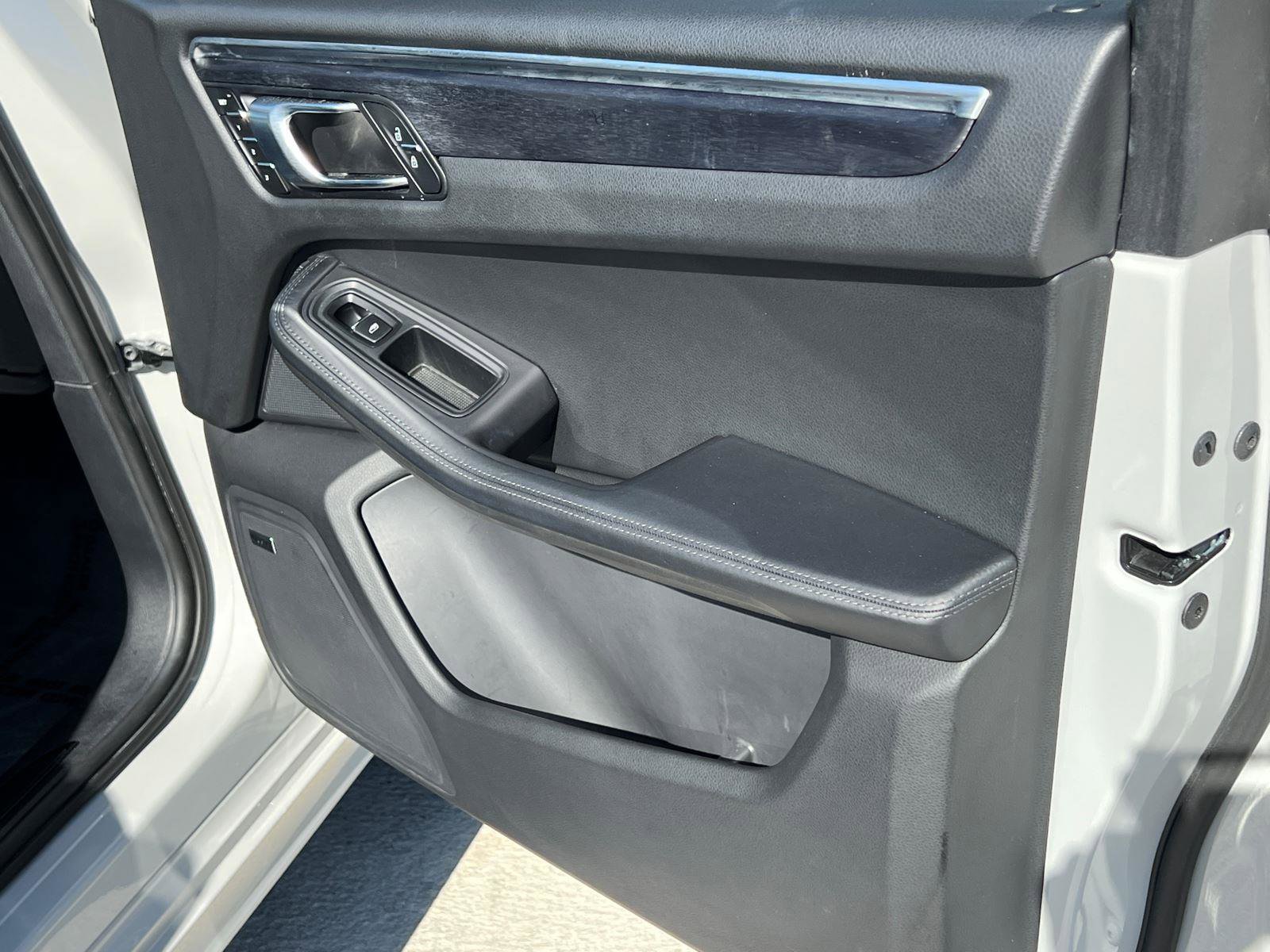 Used 2023 Porsche Macan GTS w/ Premium Package Plus image 14