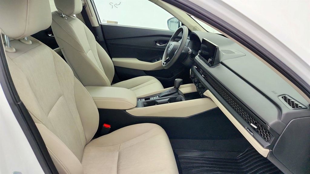 Used 2023 Honda Accord EX image 24