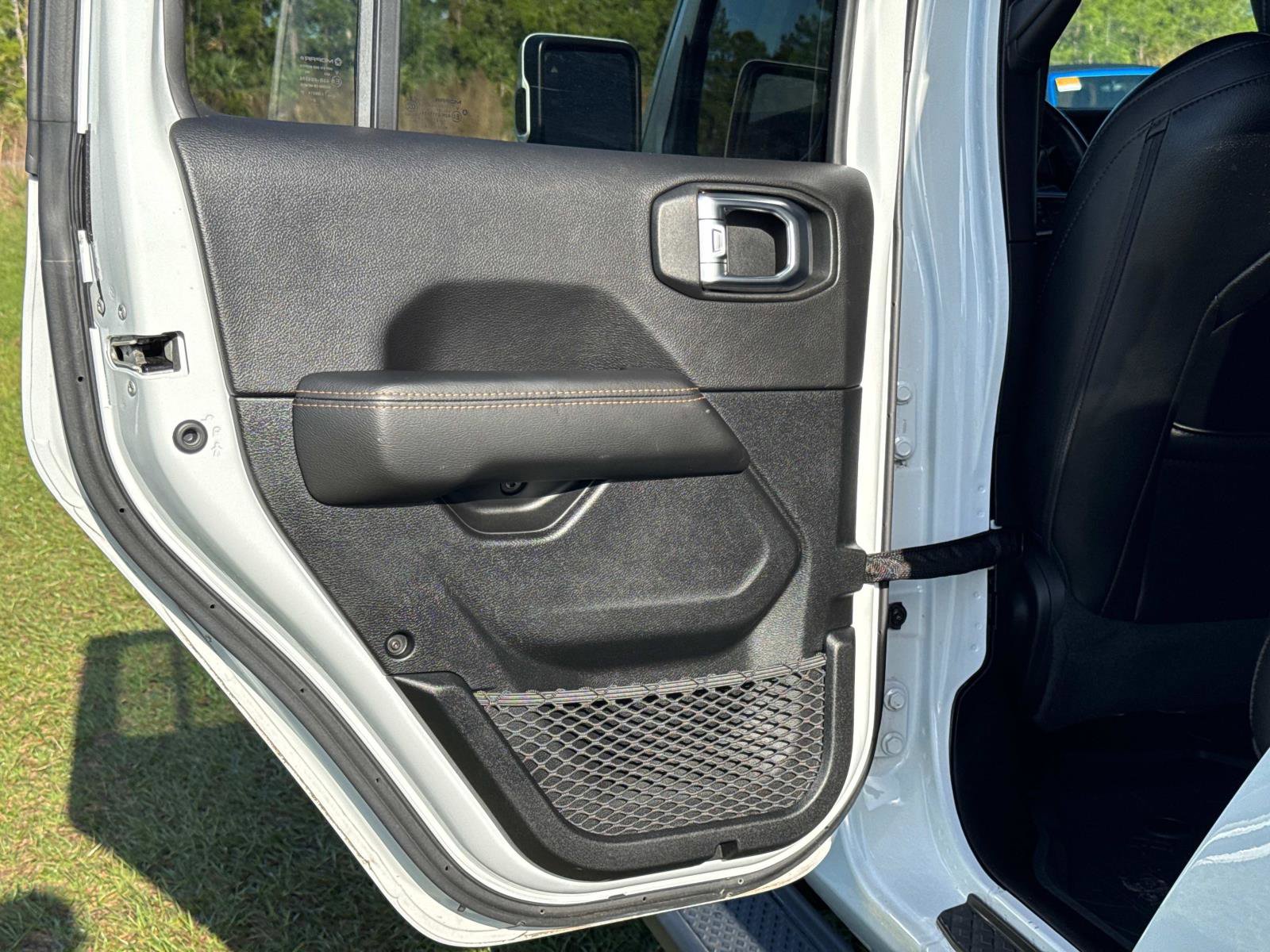 Certified 2021 Jeep Gladiator Overland image 12