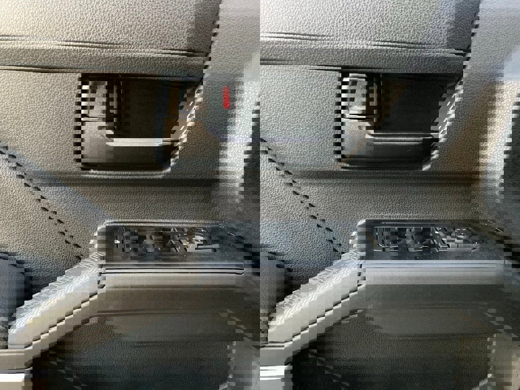 Certified 2026 Toyota Tacoma SR5 image 11