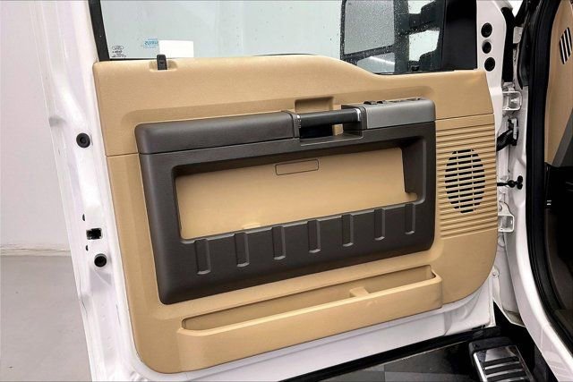 Used 2014 Ford F350 Lariat image 24