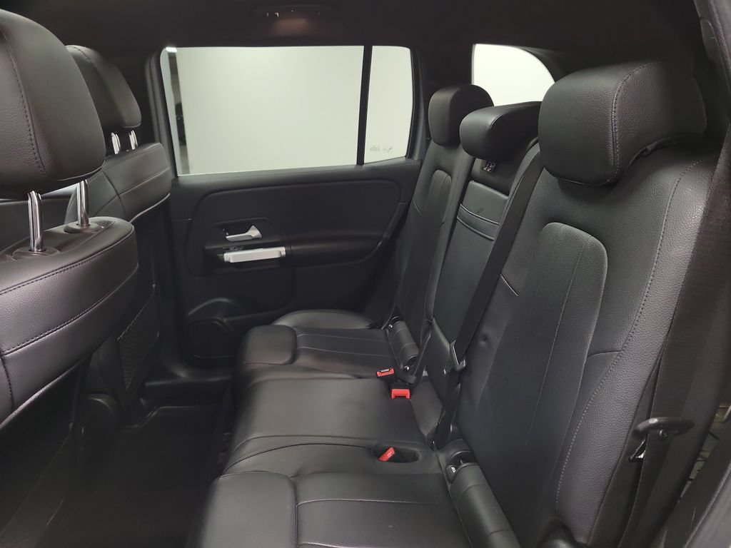 Used 2021 Mercedes-Benz GLB 250 w/ Premium Package image 20