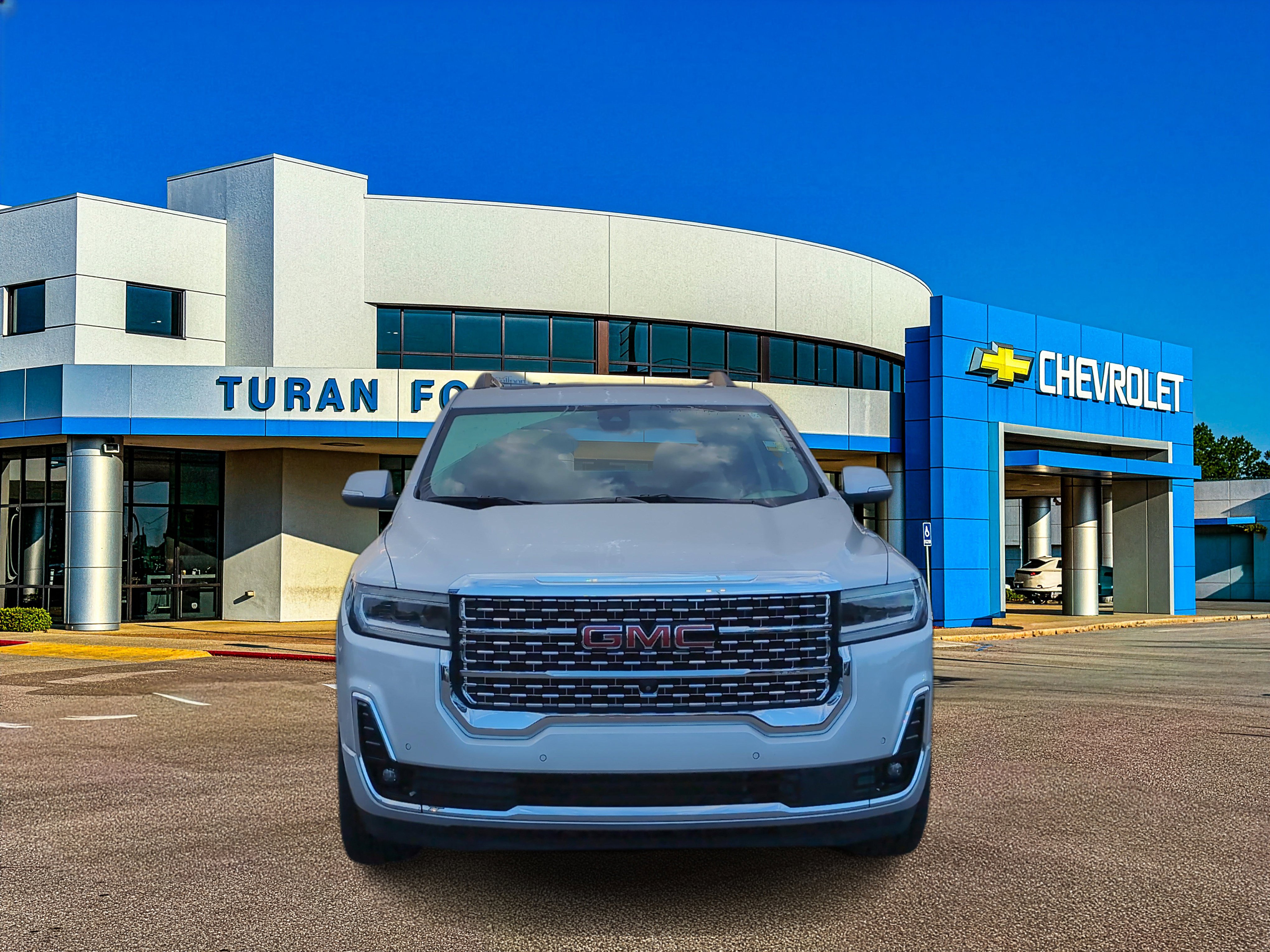 Used 2020 GMC Acadia Denali w/ LPO, Floor Liner Package image 8