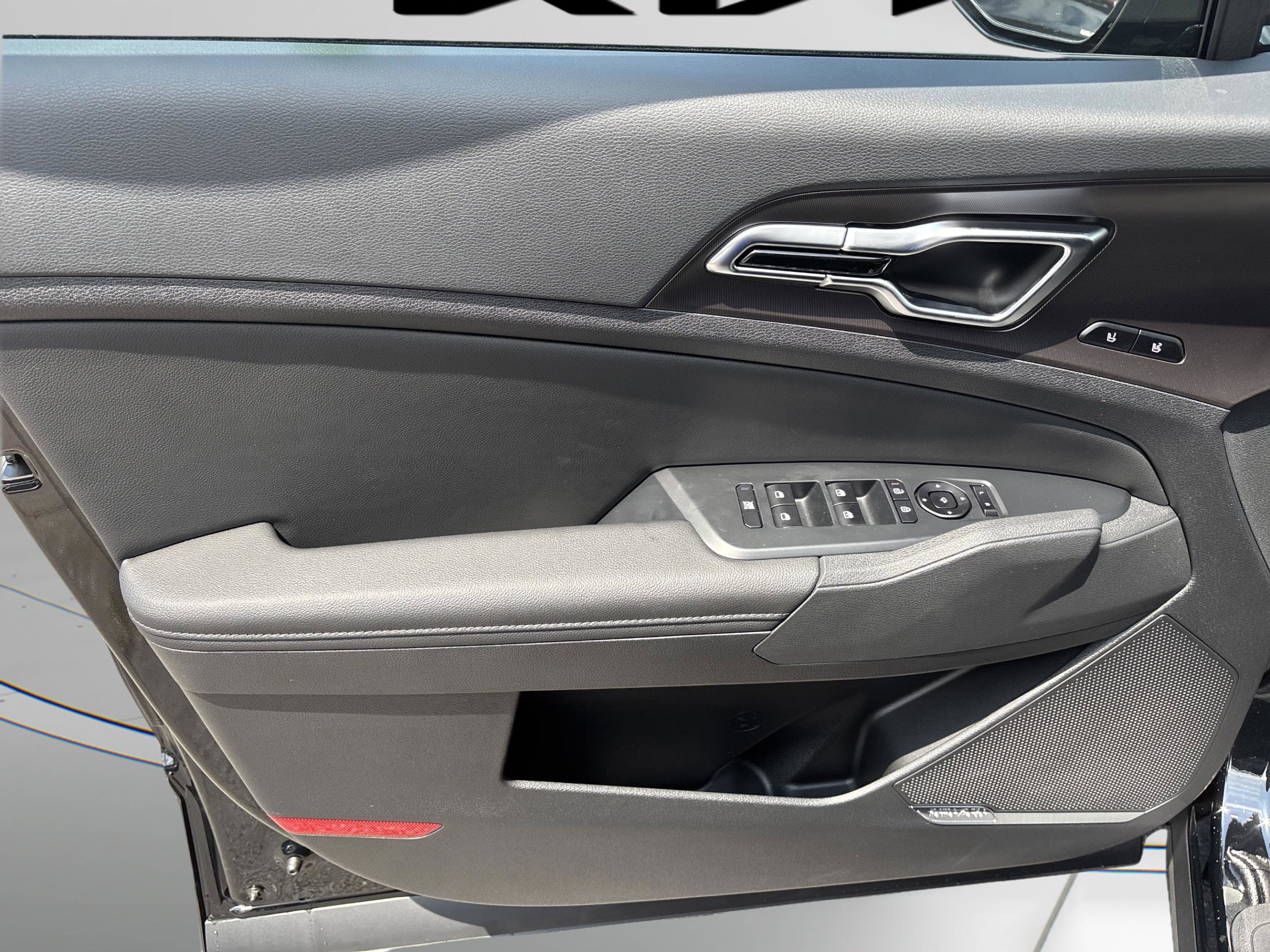 New 2026 Kia Sportage SX image 12