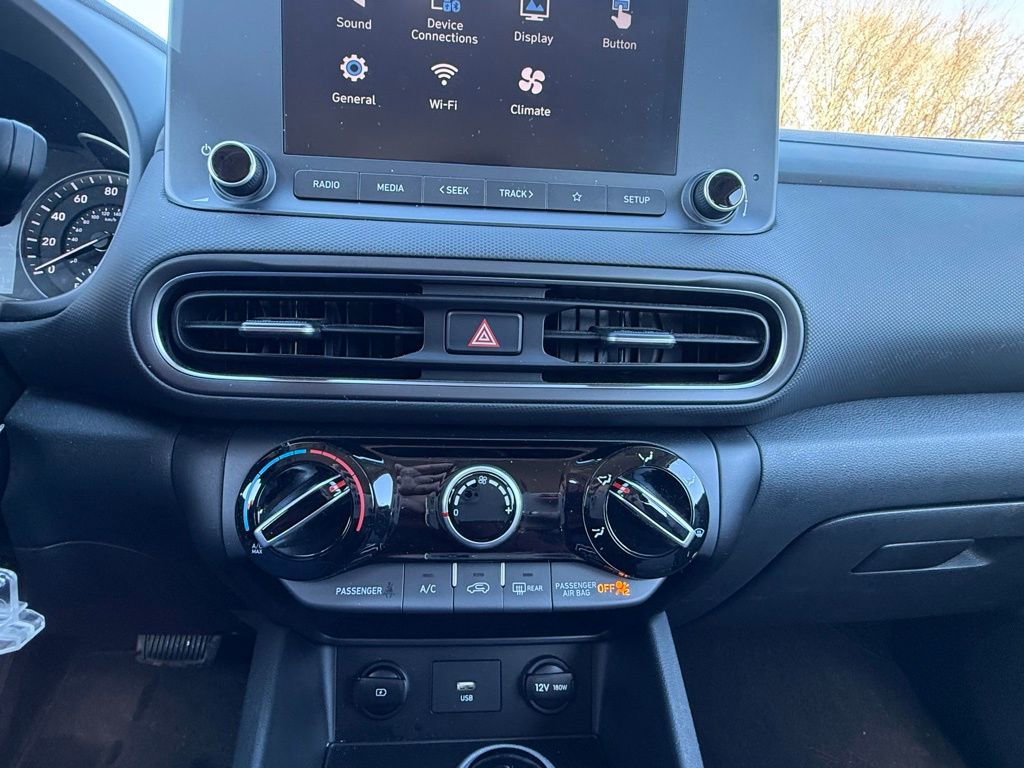 Certified 2023 Hyundai Kona SE w/ Cargo Package image 19