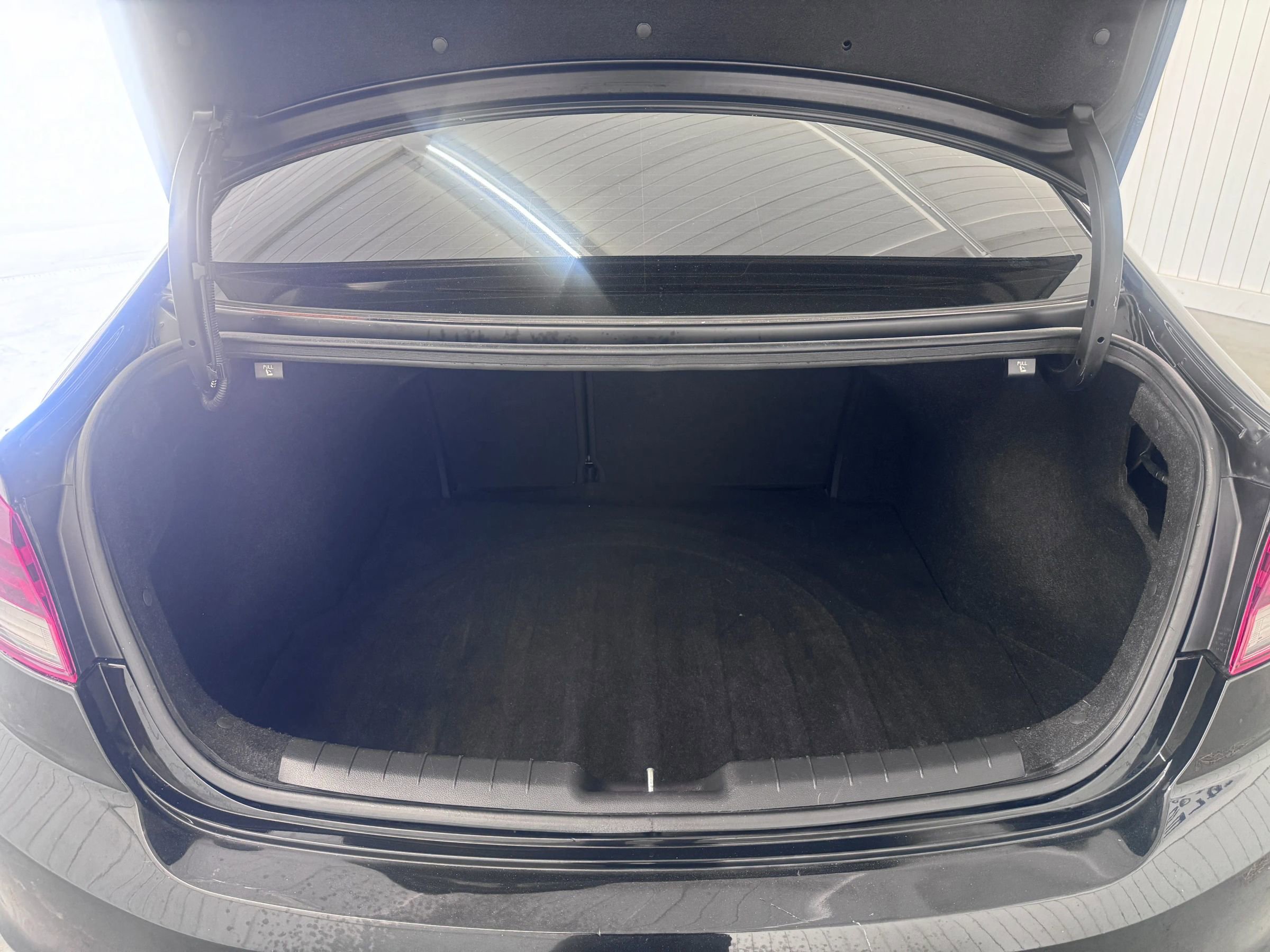 Used 2019 Hyundai Elantra SE w/ Cargo Package FWD image 13