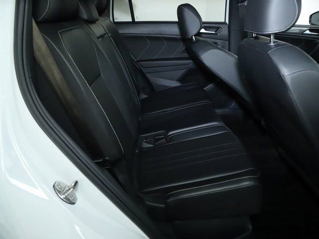 Used 2024 Volkswagen Tiguan SE R-Line AWD/4WD image 35