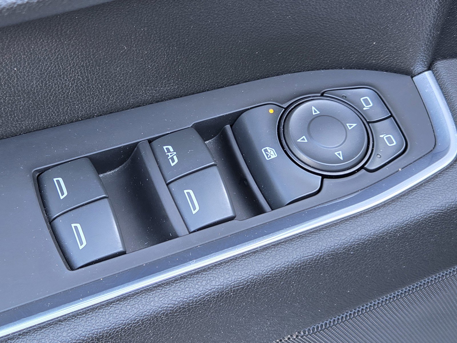 Certified 2023 GMC Sierra 1500 Elevation w/ LPO, Elevation Black Package image 17