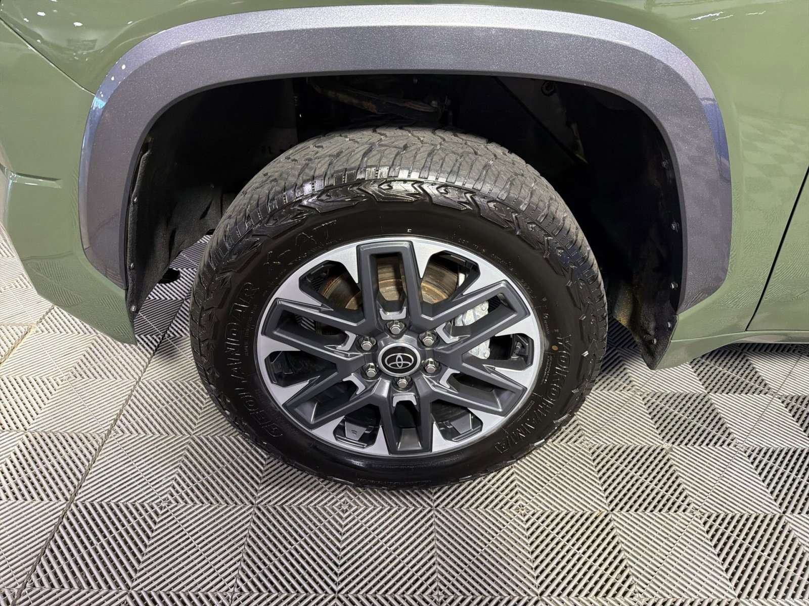 Used 2023 Toyota Tundra Limited image 15