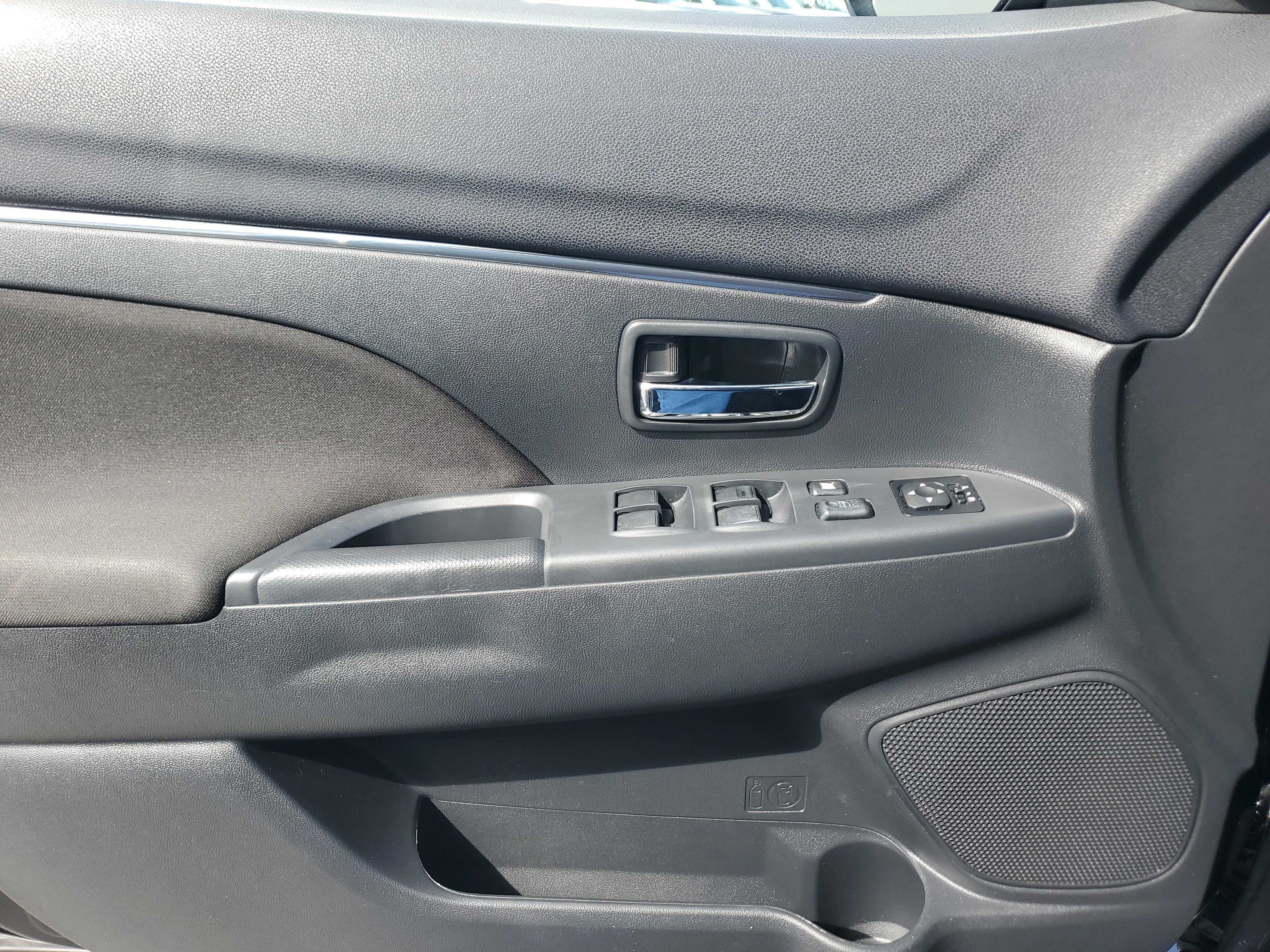 Used 2019 Mitsubishi Outlander Sport LE image 26