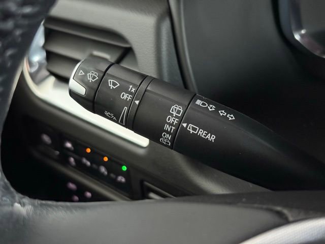 Used 2022 GMC Yukon SLE image 28