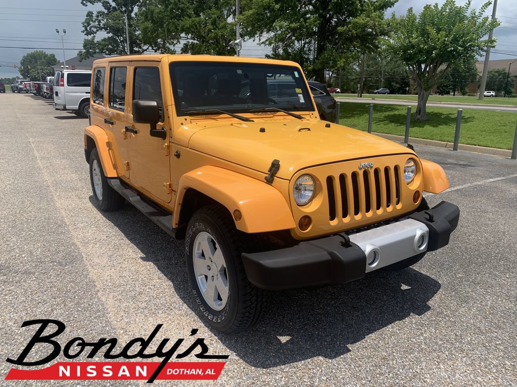 Used 2012 Jeep Wrangler Unlimited Sahara w/ Max Tow Pkg AWD/4WD image 1