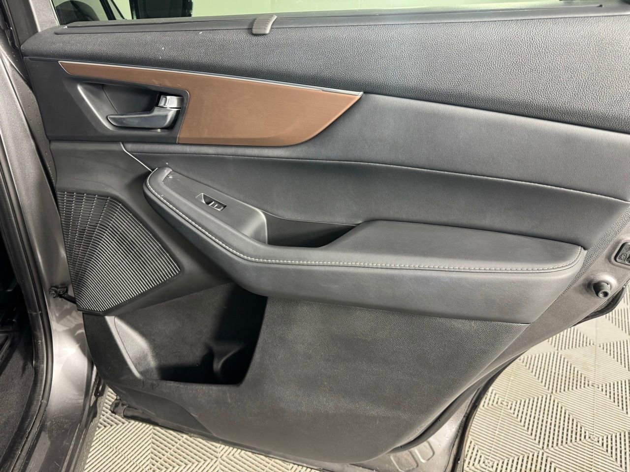 Used 2022 Acura MDX FWD w/ Technology Package image 30