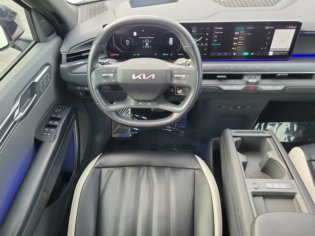 Used 2024 Kia EV9 GT-Line AWD/4WD image 16