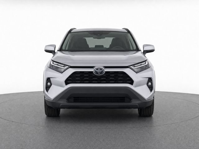 Used 2024 Toyota RAV4 XLE AWD/4WD image 5