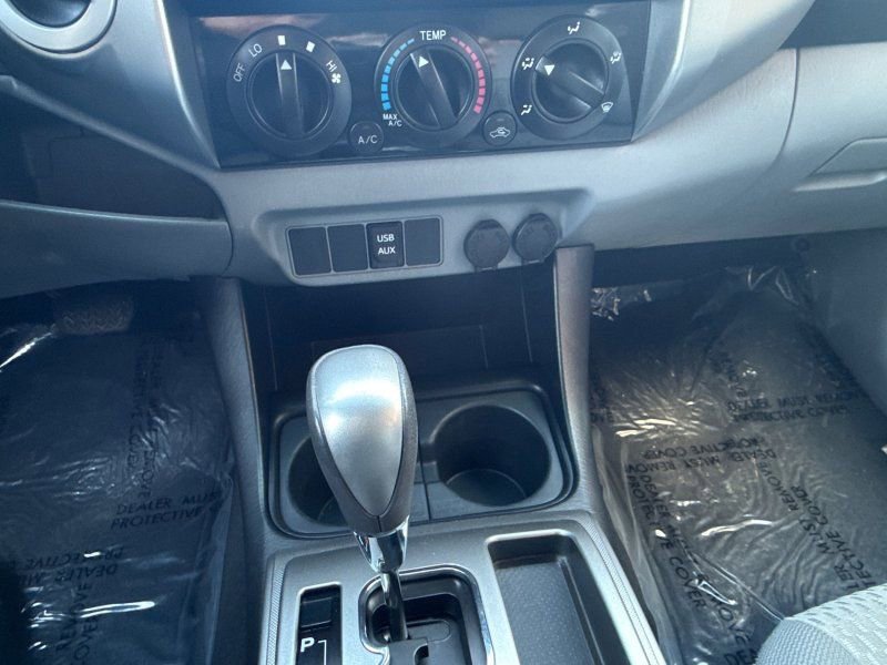 Used 2014 Toyota Tacoma 4x4 Double Cab image 26