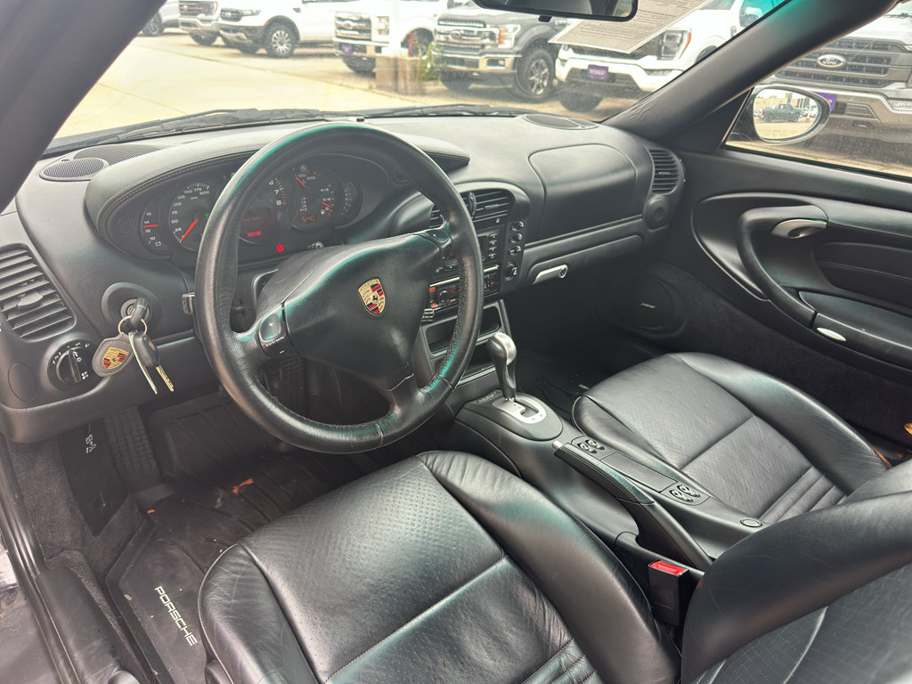 Used 2002 Porsche 911 Carrera RWD image 2
