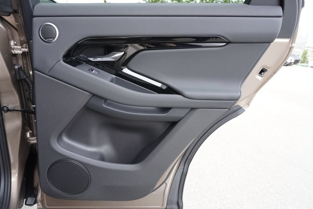 New 2026 Land Rover Range Rover Evoque S AWD/4WD image 25