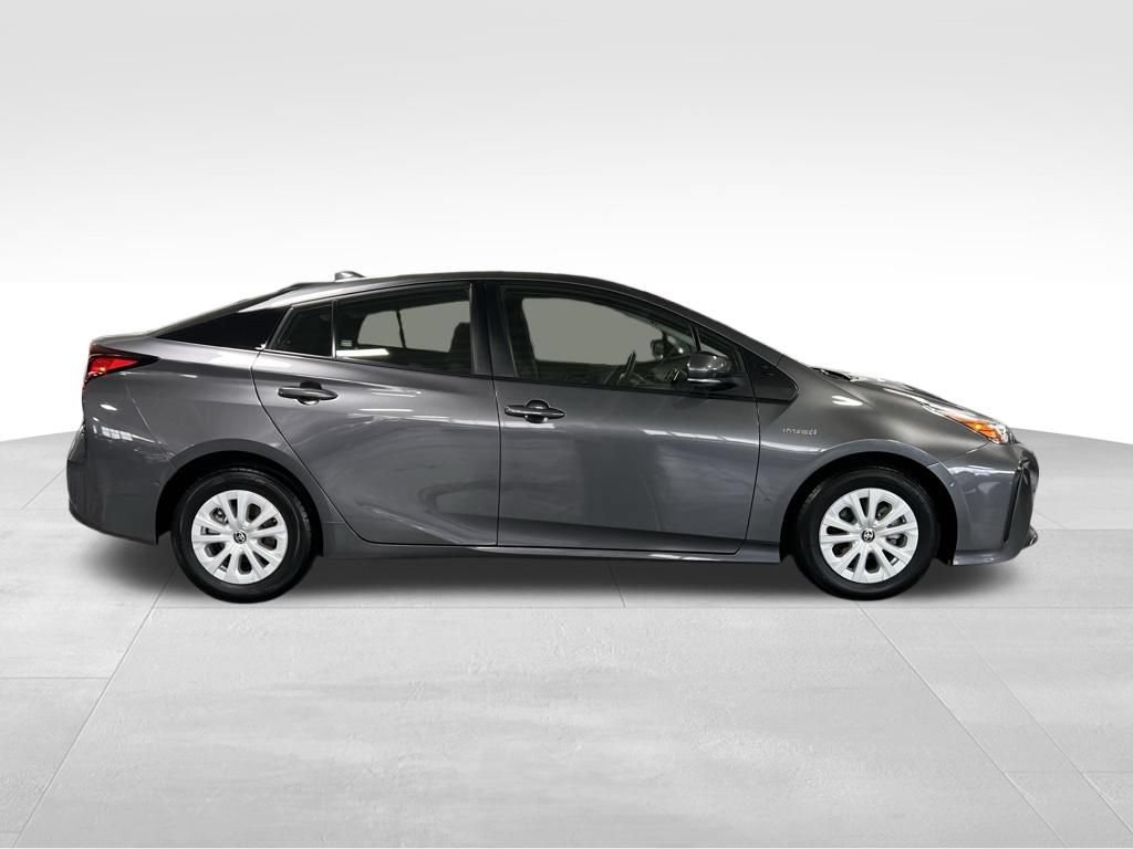 Certified 2022 Toyota Prius LE FWD image 6