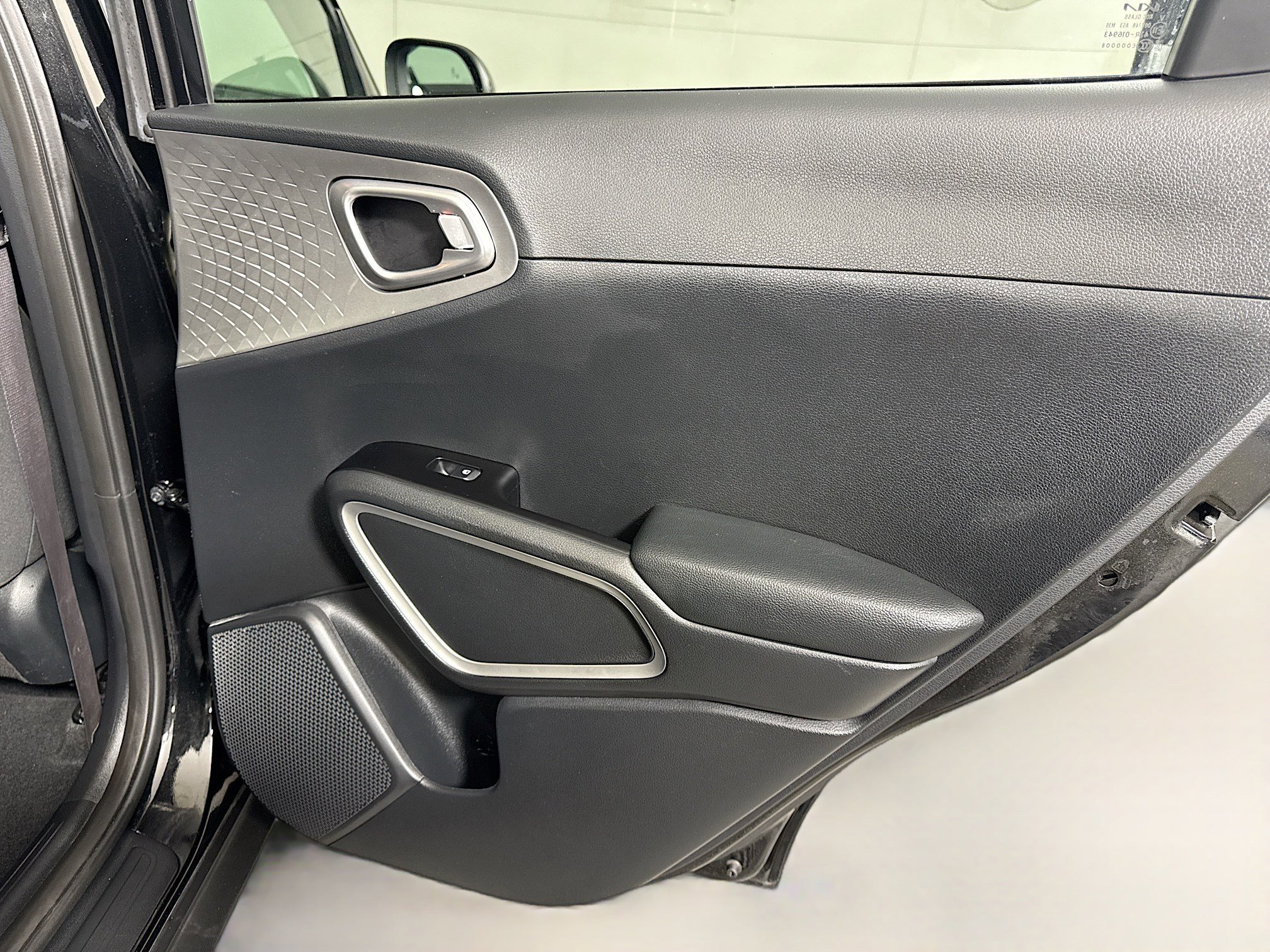 Used 2025 Kia Soul LX w/ LX Technology Package image 27