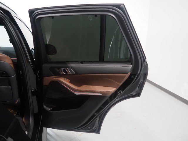 Used 2023 BMW X5 xDrive45e w/ Executive Package AWD/4WD image 68