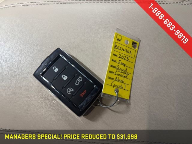 Used 2023 Jeep Grand Cherokee Limited w/ Luxury Tech Group II image 31