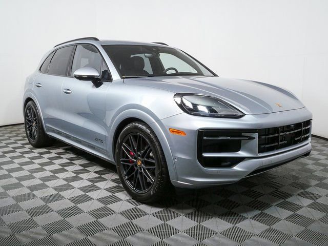 Certified 2025 Porsche Cayenne GTS image 28