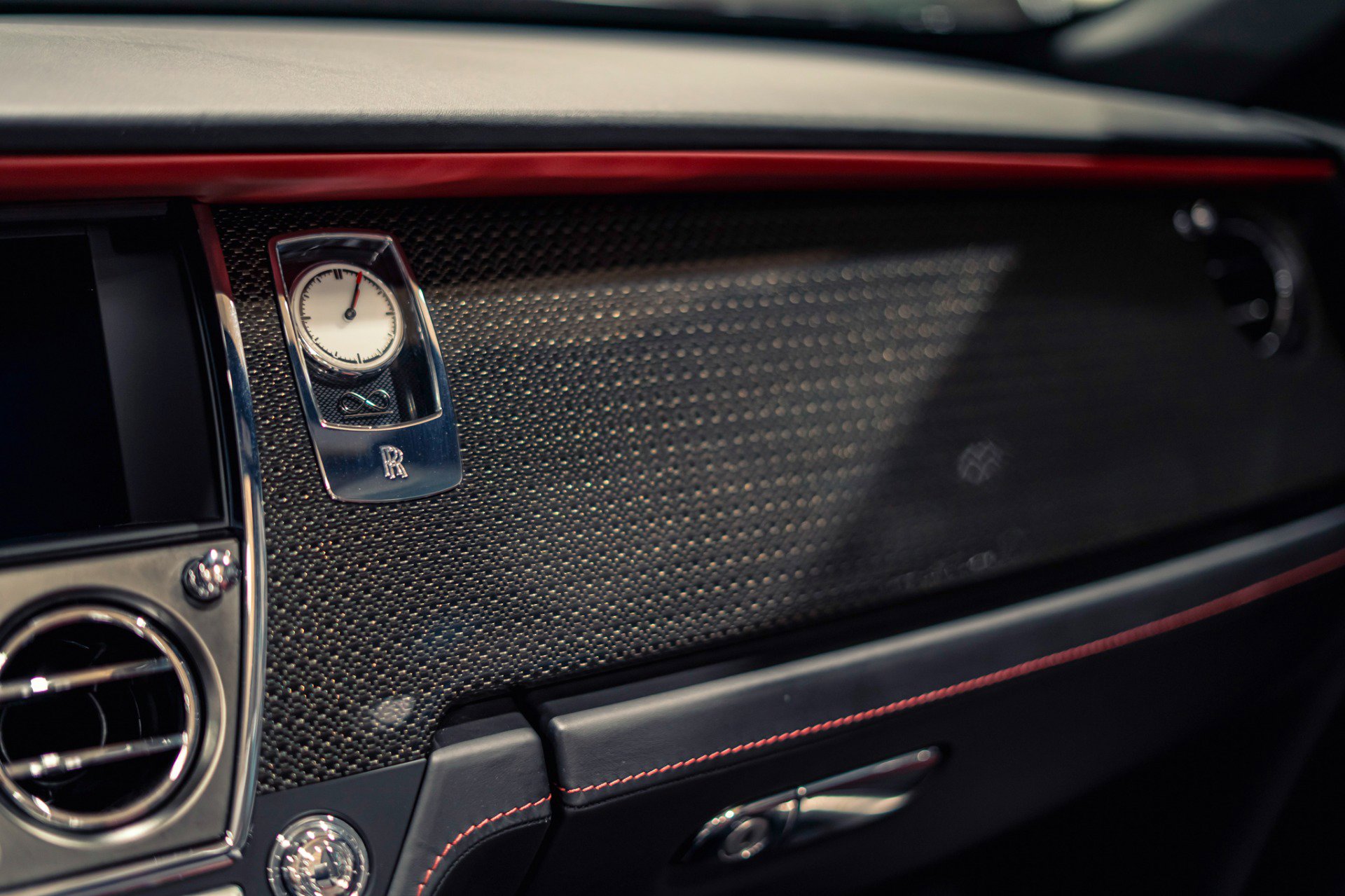 Used 2019 Rolls-Royce Dawn image 6