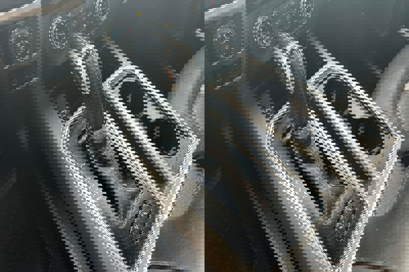 Certified 2018 Ford F150 Platinum w/ Equipment Group 701A Luxury image 21