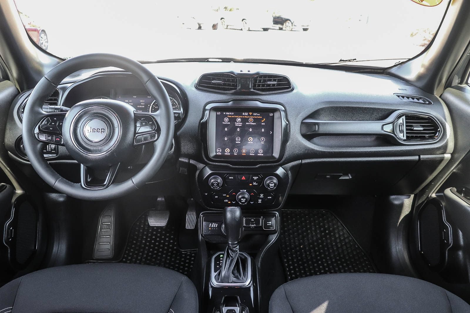 Used 2022 Jeep Renegade Altitude AWD/4WD image 15