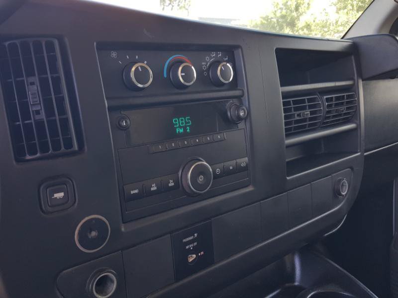 Used 2012 Chevrolet Express 3500 RWD image 16