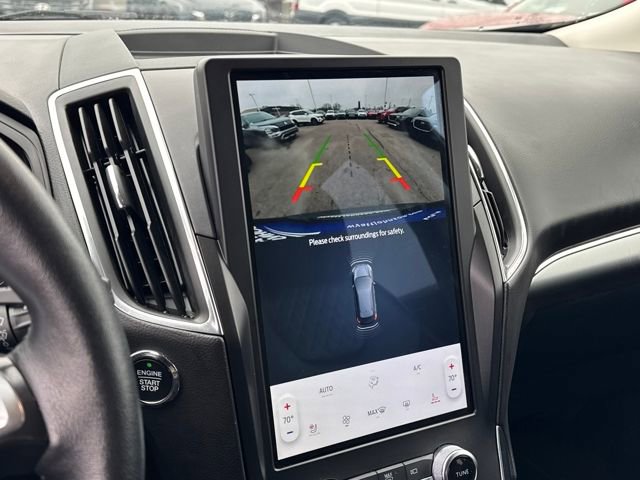 Used 2024 Ford Edge Titanium image 19