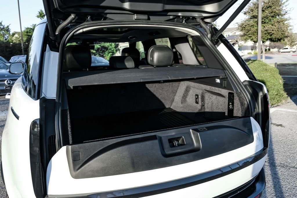 Used 2022 Land Rover Range Rover SE image 49