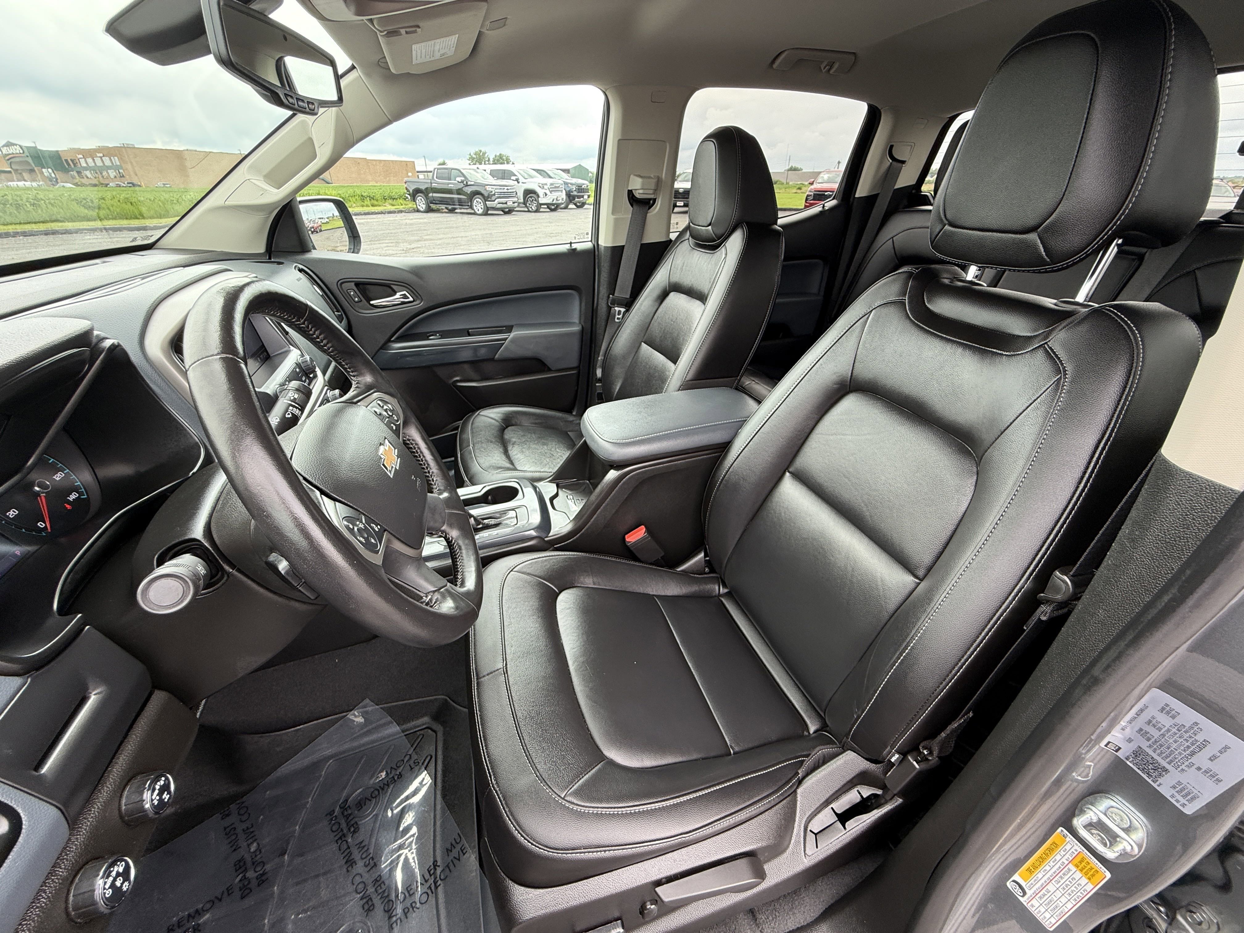 Used 2022 Chevrolet Colorado Z71 w/ LPO, Tonneau and Step Package image 13