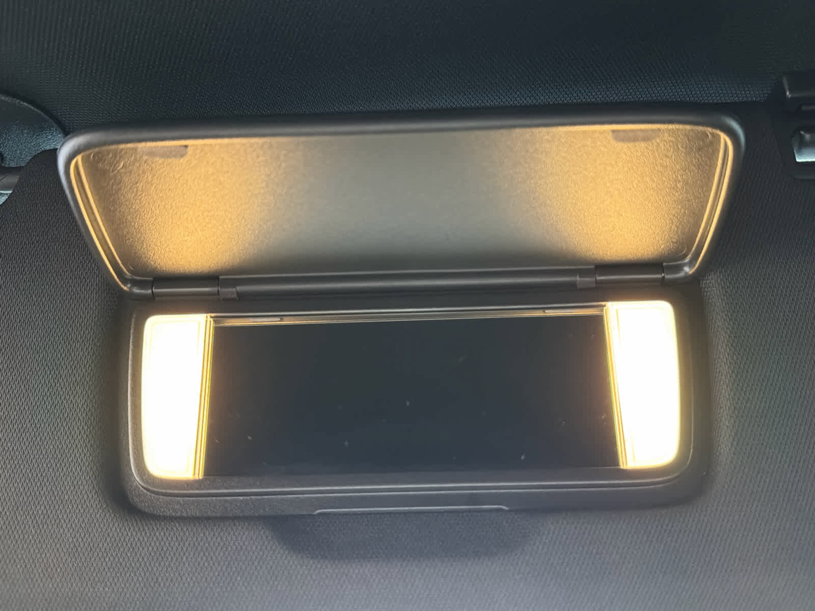 Used 2025 Chevrolet Blazer RS FWD image 47