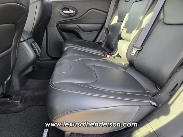 Used 2016 Jeep Cherokee Limited AWD/4WD image 11