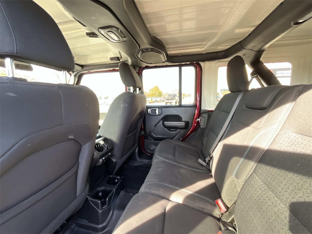 Used 2021 Jeep Wrangler Unlimited Islander image 11