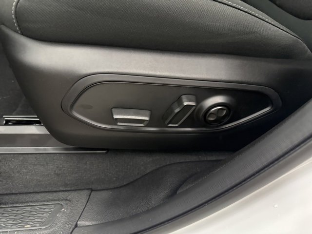 New 2025 Jeep Grand Cherokee L Laredo image 11