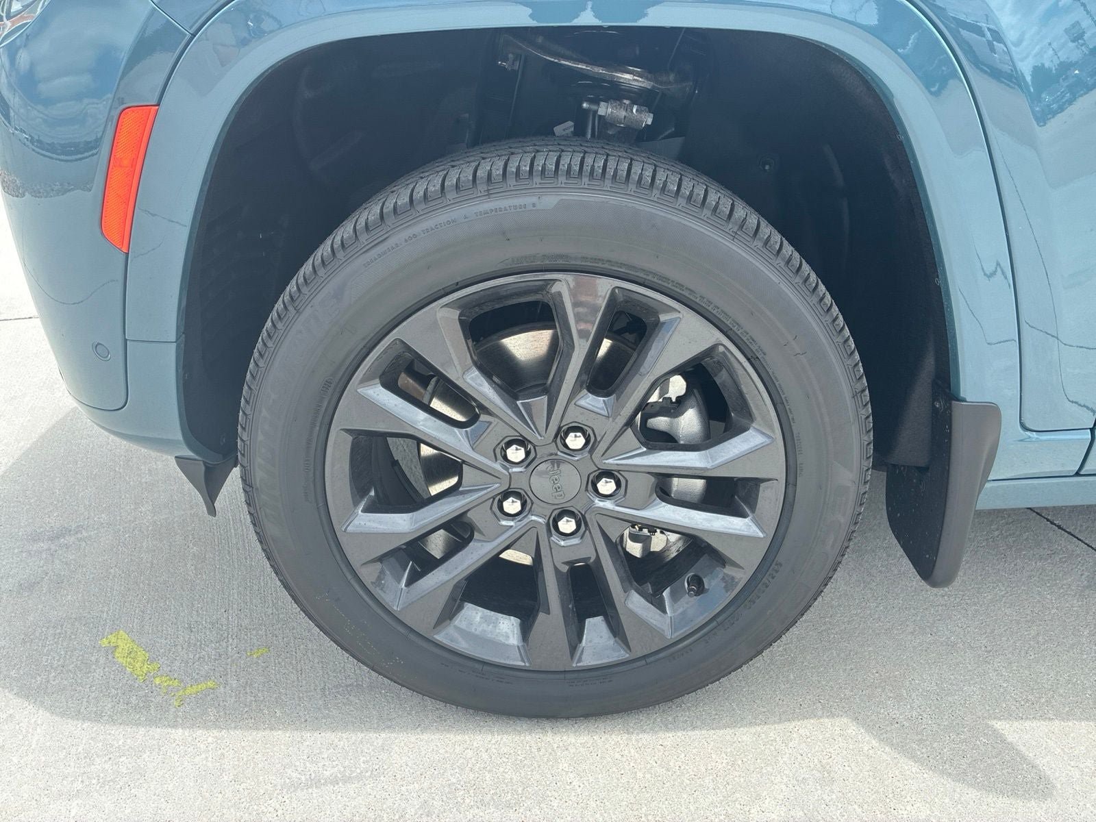 New 2026 Jeep Grand Cherokee L Limited AWD/4WD image 12