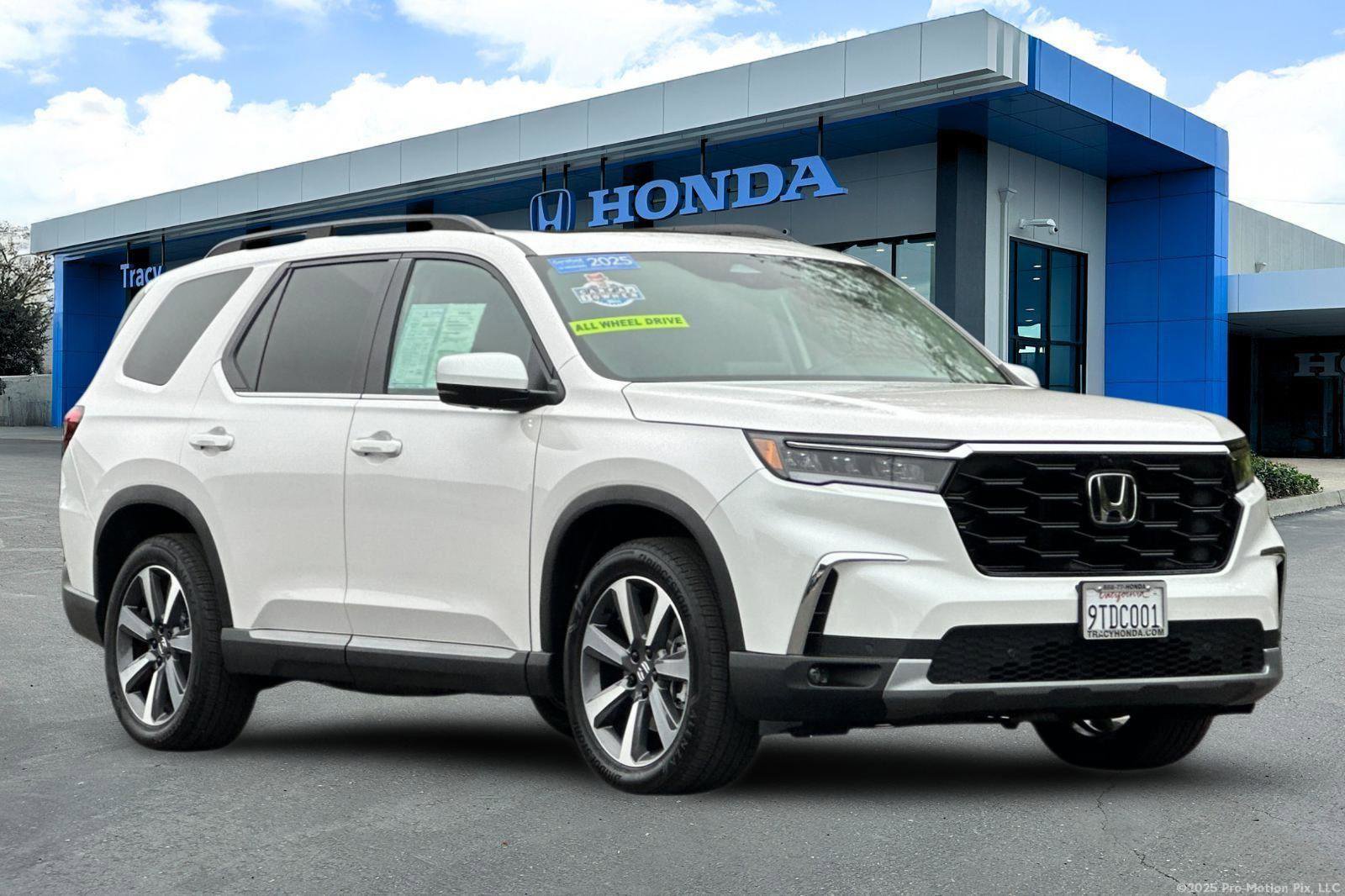 Certified 2025 Honda Pilot Elite
