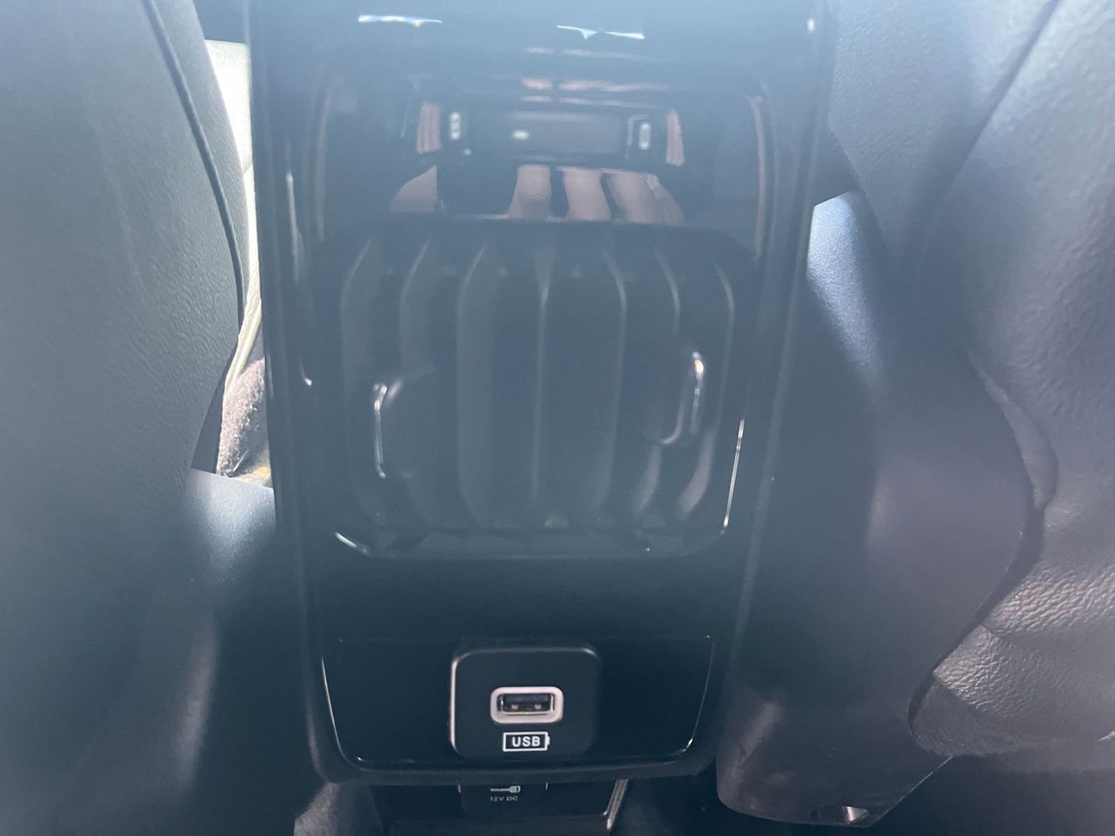 Used 2025 Jeep Compass Limited AWD/4WD image 23
