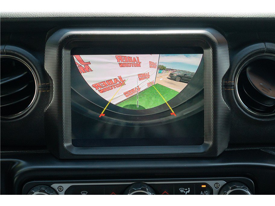 Used 2021 Jeep Wrangler Unlimited Sahara AWD/4WD image 43