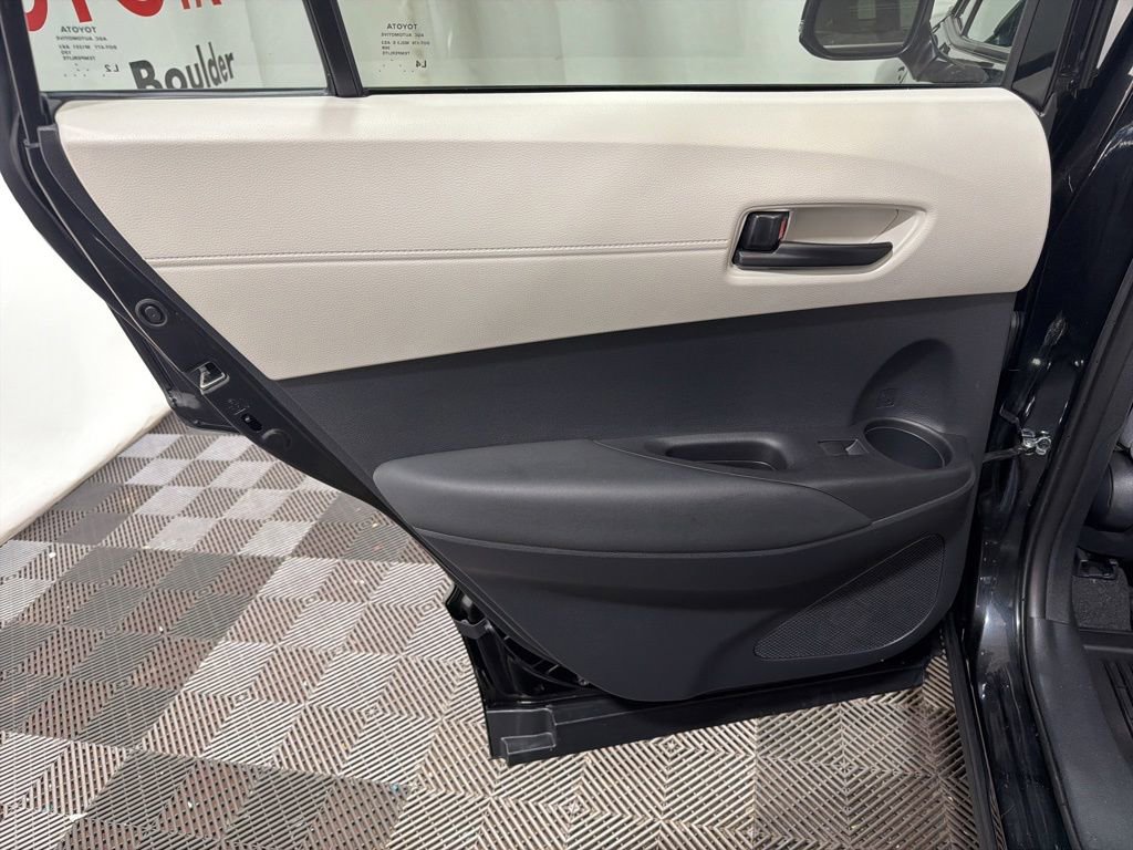 Used 2024 Toyota Corolla Cross LE w/ Moonroof Package AWD/4WD image 19