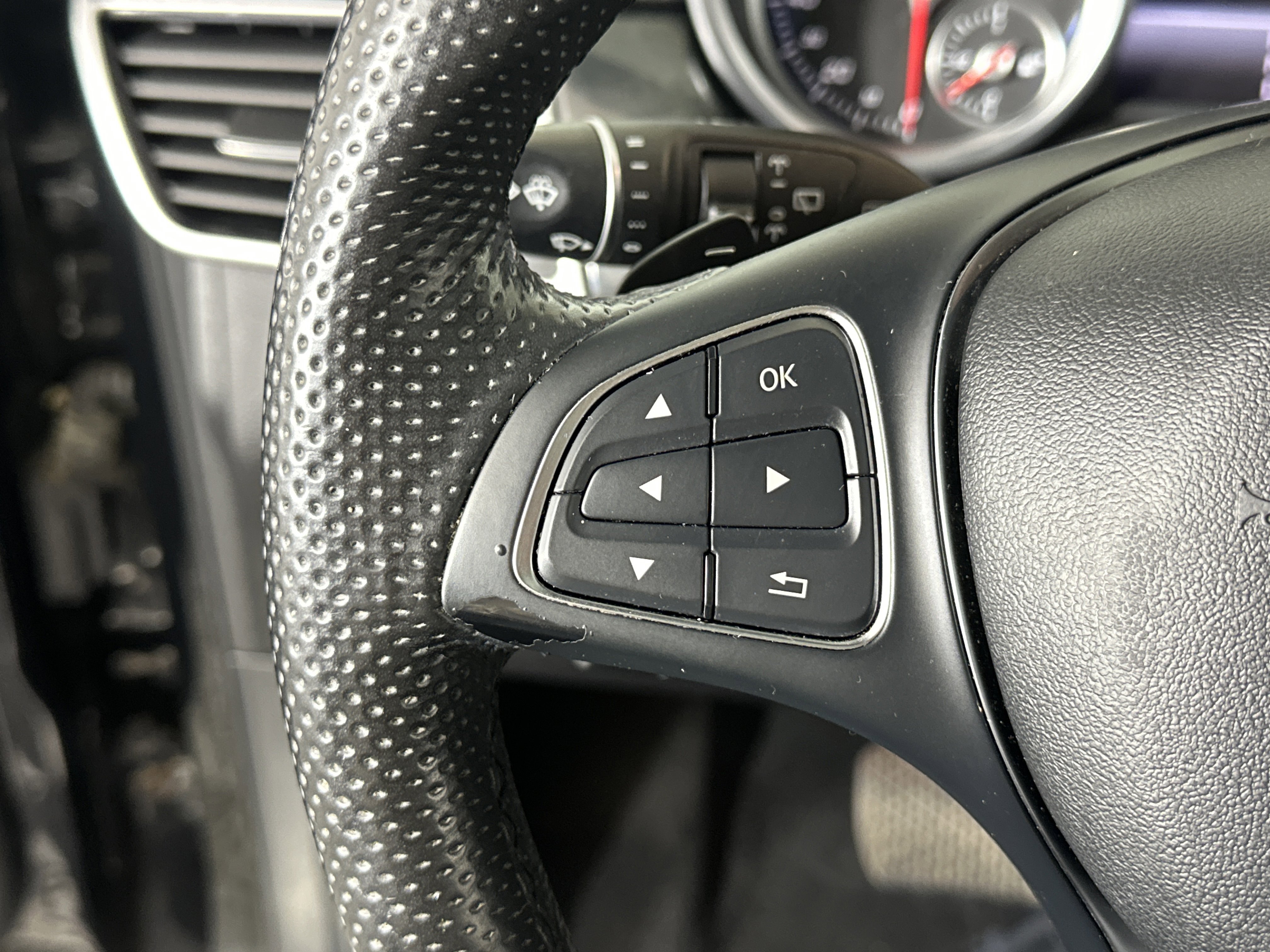 Used 2017 Mercedes-Benz GLE 350 4MATIC image 28