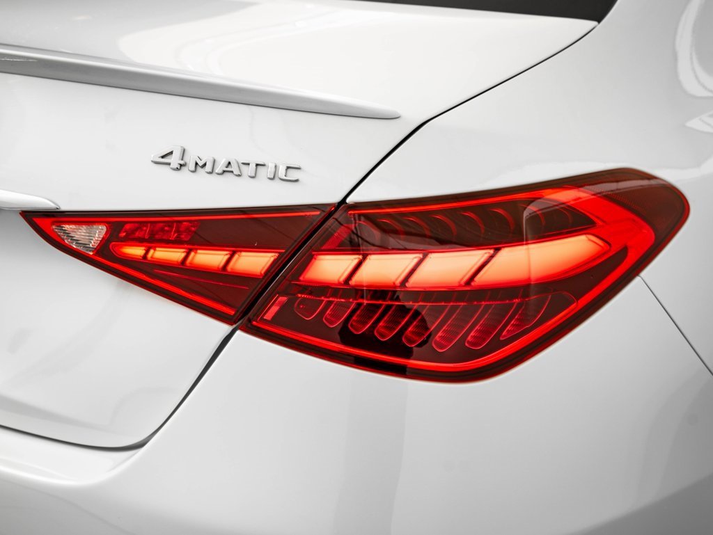 Used 2024 Mercedes-Benz C 300 4MATIC Sedan image 9