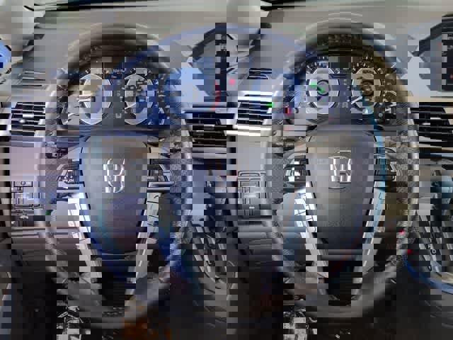 Used 2016 Honda Odyssey Touring Elite image 25