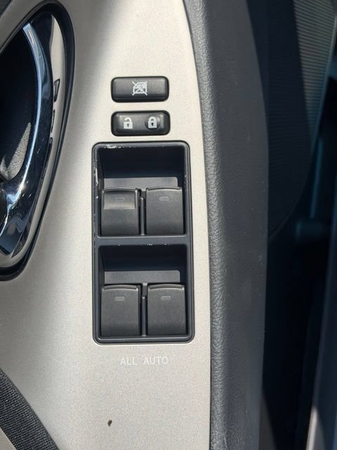 Used 2011 Toyota Camry SE FWD image 16