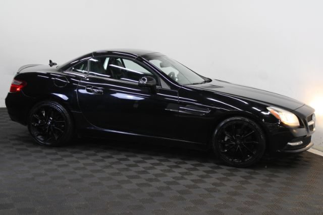 Used 2014 Mercedes-Benz SLK 250 image 4