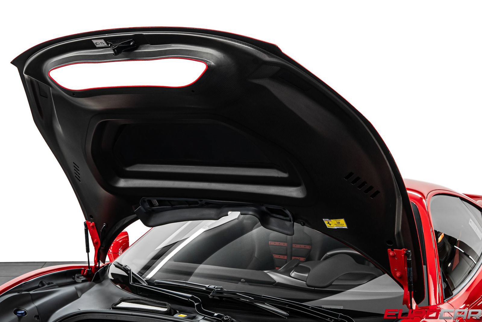 Used 2019 Ferrari 488 Pista Coupe RWD image 11